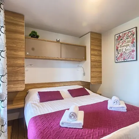 Total Escape Mobile Home Nera Camp Porton Biondi Rovinj Exterior photo
