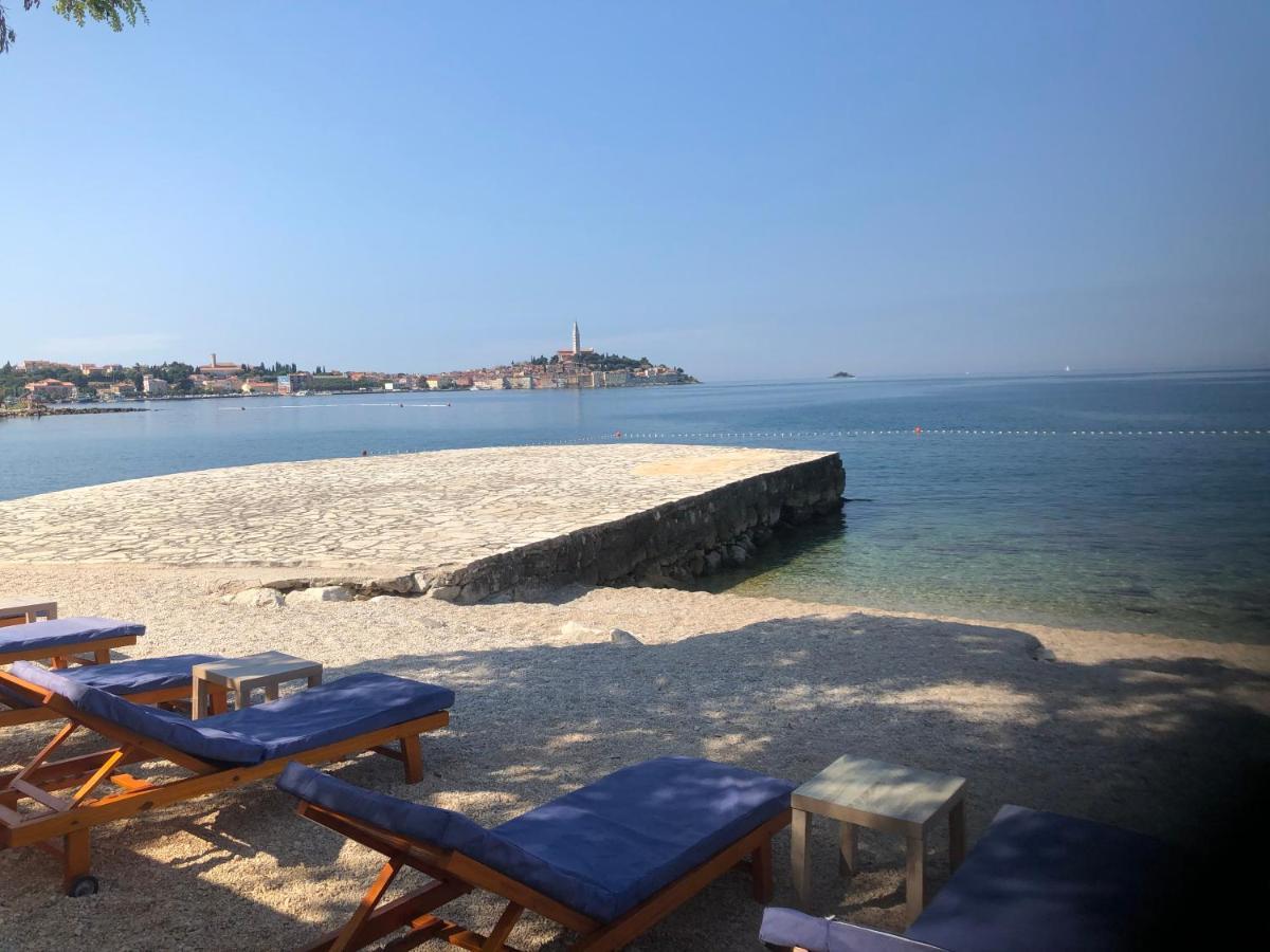 Total Escape Mobile Nera Camp Porton Biondi Rovinj