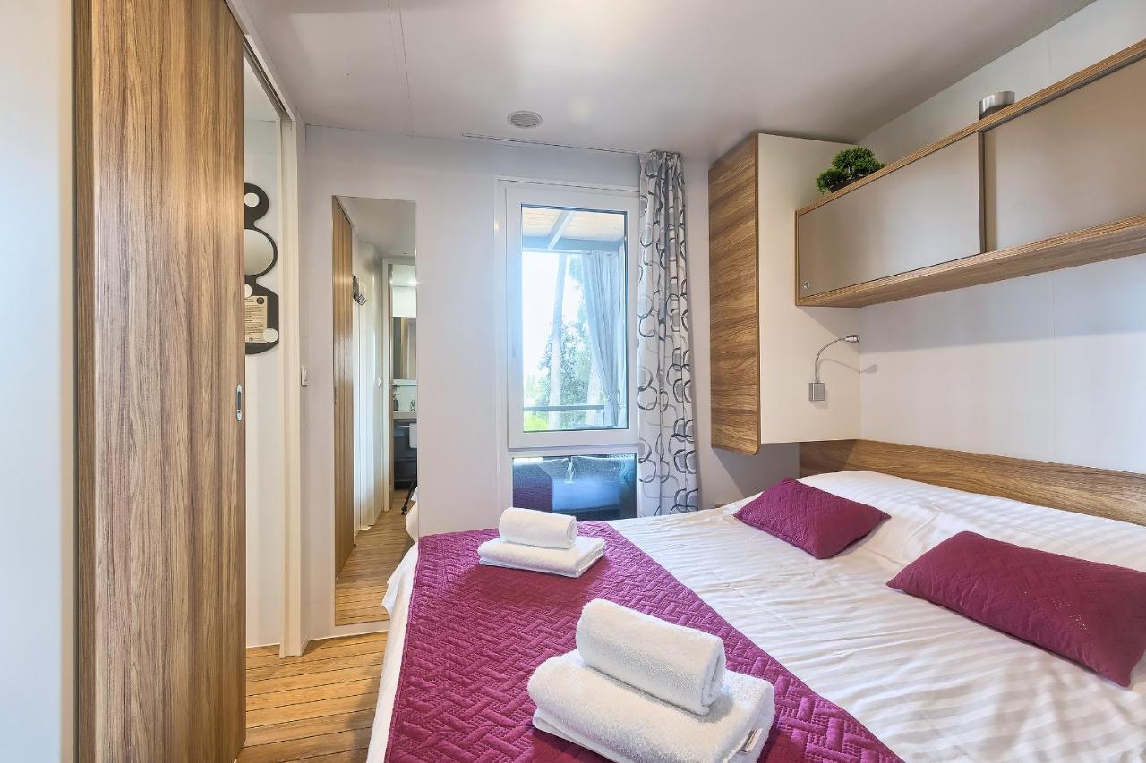Total Escape Mobile Nera Camp Porton Biondi * Rovinj